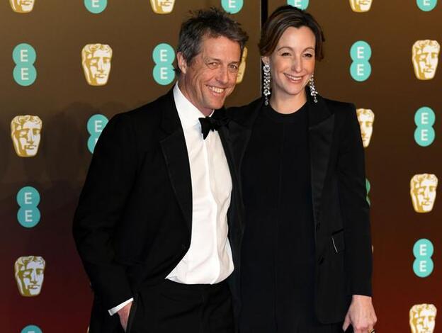 Hugh Grant se casa con Anna Eberstein
