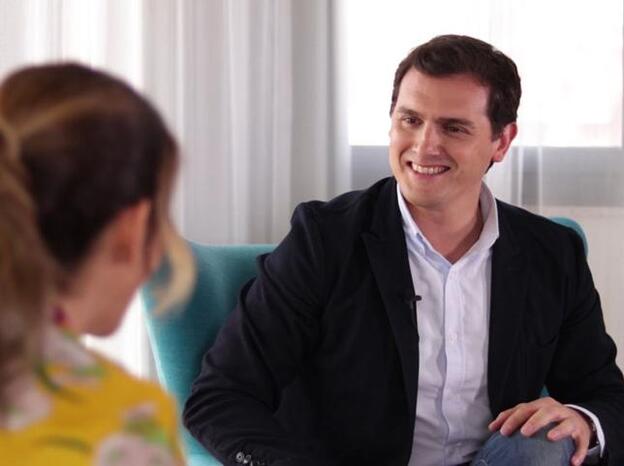 Tamara Gorro habla de gestación subrogada con Albert Rivera en su nuevo programa