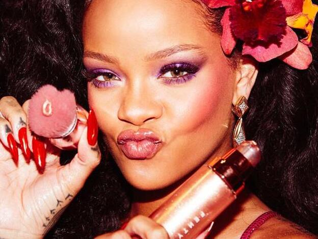El tutorial de maquillaje anti-acné definitivo es de Rihanna