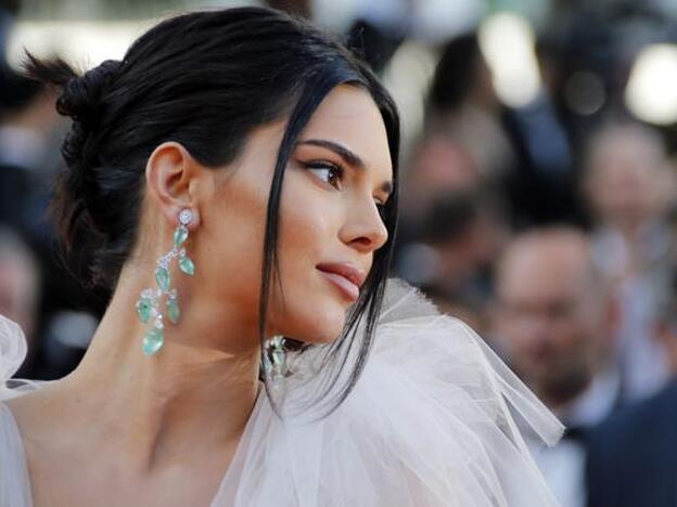 Punto negro, espinilla blanca... Cómo librarte de los granos más comunes