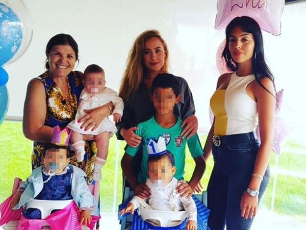 Cristiano Ronaldo, ausente en el primer cumpleaños de sus mellizos