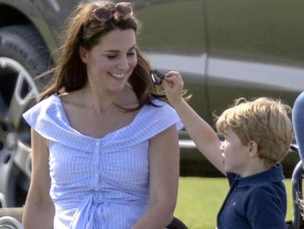 Cuenta atrás para hacerse con el vestido de Zara de Kate Middleton