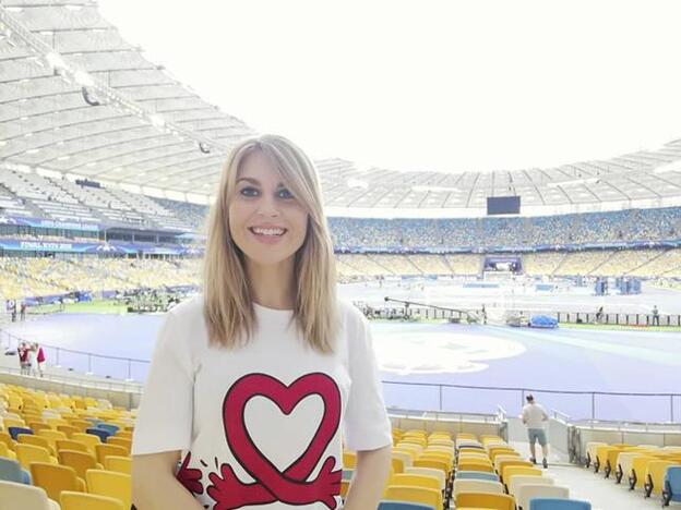 Susana Guasch: "En el fútbol hay cromañones que no asumen que una mujer les cuente un partido"