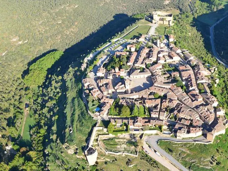 Los 10 pueblos más bonitos de Castilla y León para el verano