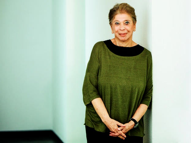 Vivian Gornick, autora de Apegos Feroces: "En el amor romántico siempre estás perdiendo"