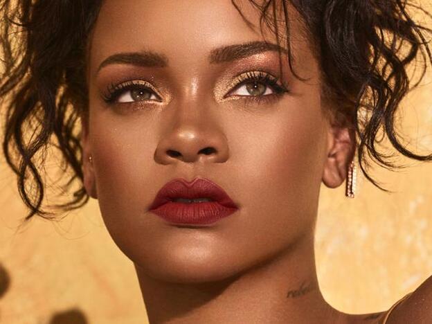 Rihanna lanza colección de sombras y eyeliners ¡y lo queremos todo!
