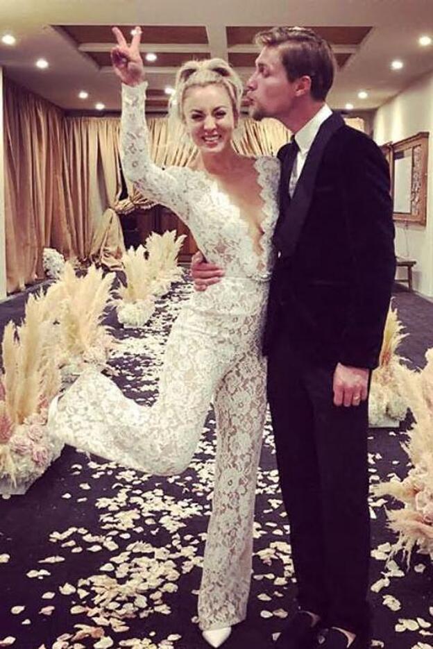 Kaley Cuoco celebra su boda con Karl Cook