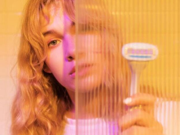 La primera marca de depilación que muestra el vello femenino