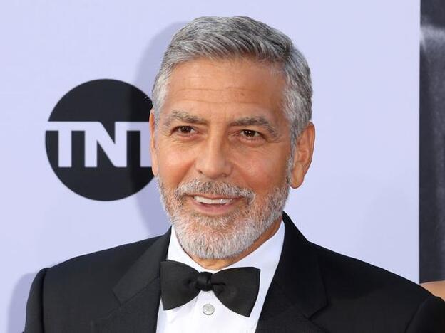 George Clooney sufre un accidente de moto en Cerdeña