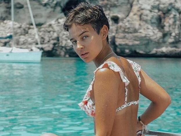 Laura Escanes marca tendencia con su nuevo bikini vintage