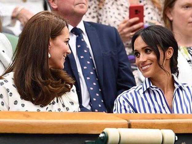 Kate Middleton y Meghan Markle juntas en Wimbledon. Así siguen el código de estilo las famosas en Wimbledon. Haz clic en la imagen./Instagram