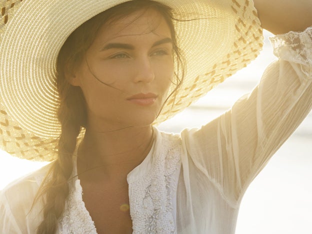 Perfecta en la tumbona: guapa sin necesidad de maquillaje