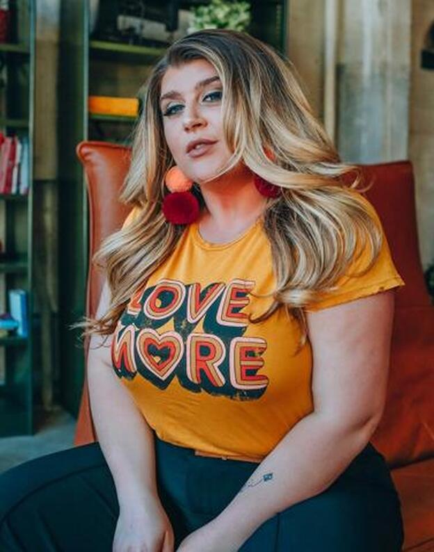 Love More Tee, modelo Mustard, unos 41 euros.