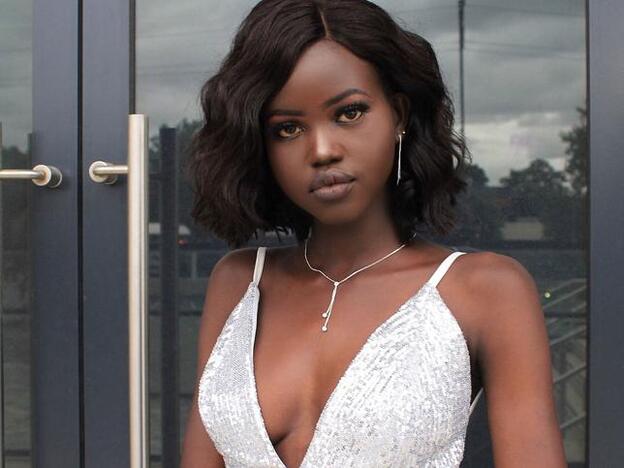 Adut Akech, la historia de su paso de refugiada a imagen mundial de Chanel