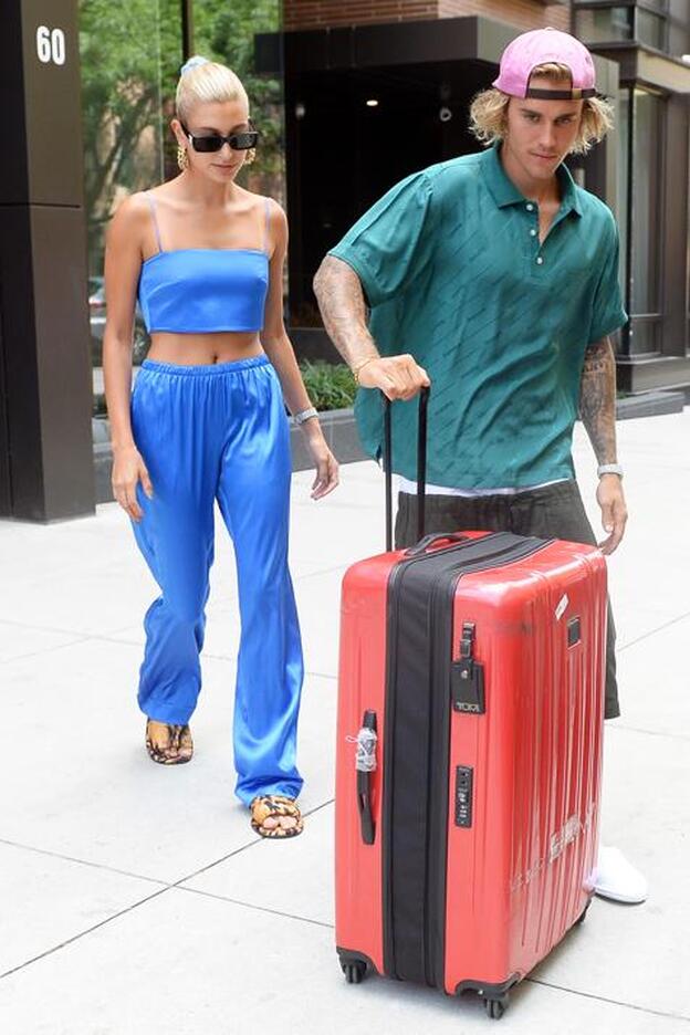 La madre de Justin Bieber no ve bien su compromiso con Hailey Baldwin