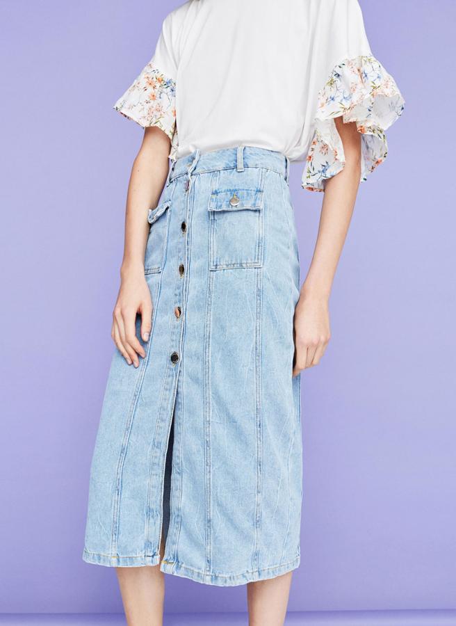 Vuelven las faldas denim tipo midi: 10 modelos para lucir esta temporada