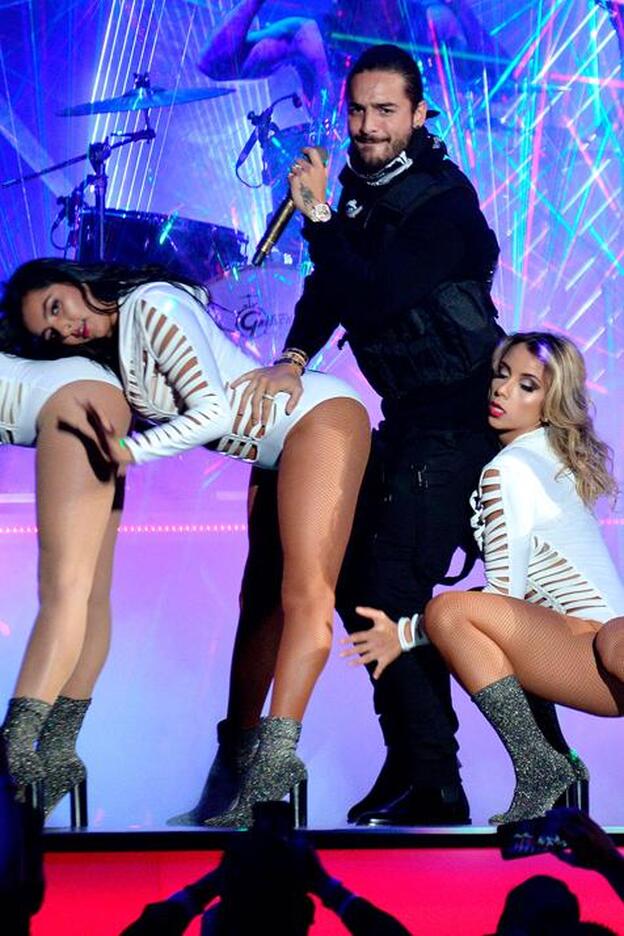 La polémica portada del nuevo 'single' de Maluma, tachado de machista