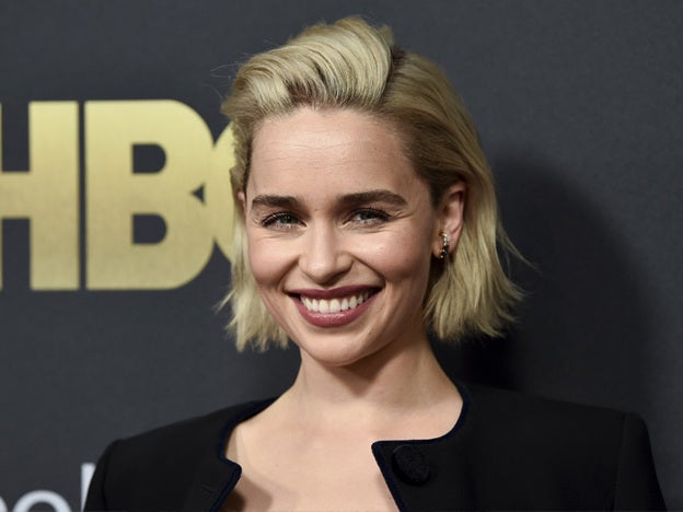 Hazte el rubio platino de Emilia Clarke en casa