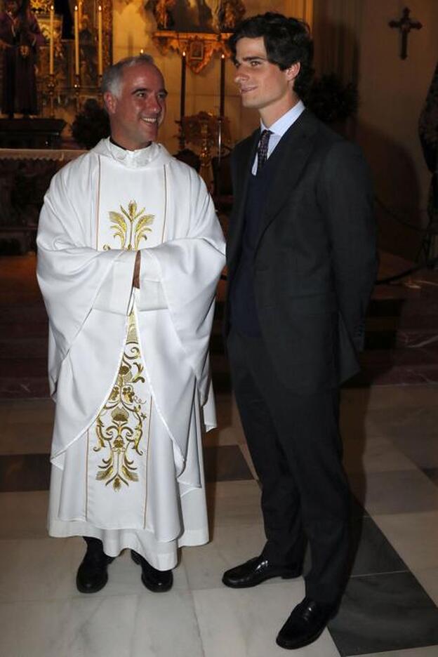 Sánchez-Dalp, el cura de los famosos, casará a Fernando Fitz-James
