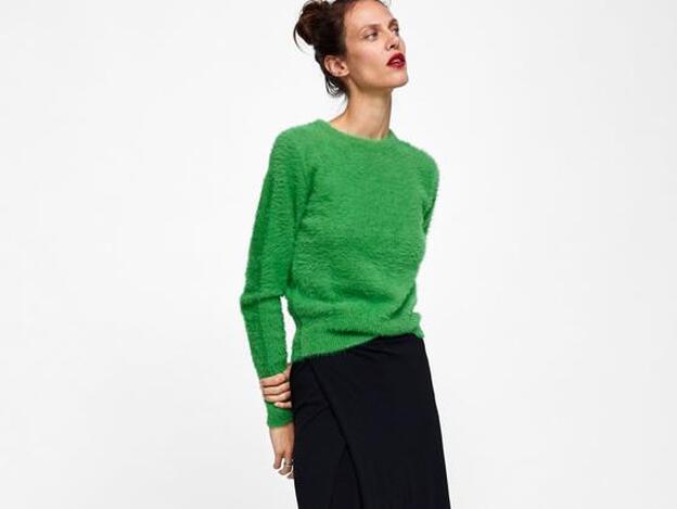 Tenemos que hablar de este invento de Zara: la falda-leggings