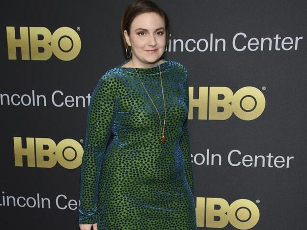 Lena Dunham publica dos fotos para demostrar que es más feliz cuando está menos delgada