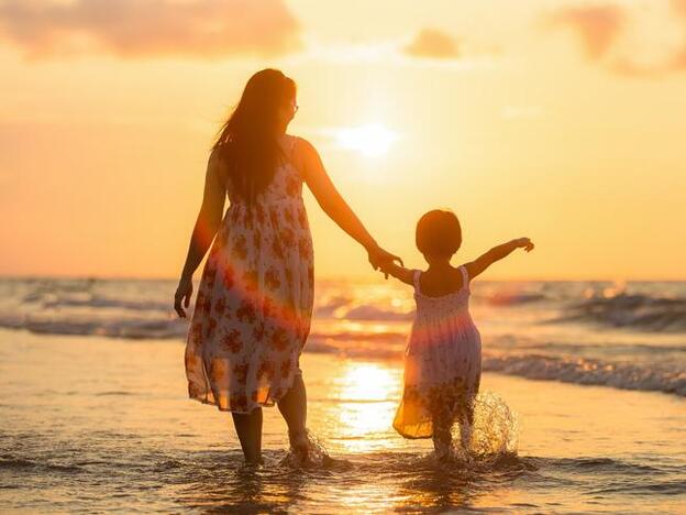 Aprende a ser su madrastra, no su madre, por Isabel Menéndez