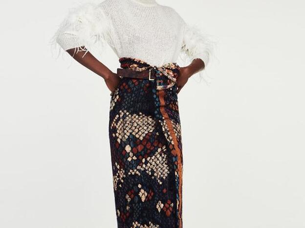 Esta falda de Uterqüe no es lo que parece