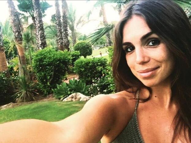 Elena Furiase comparte su primera foto en familia