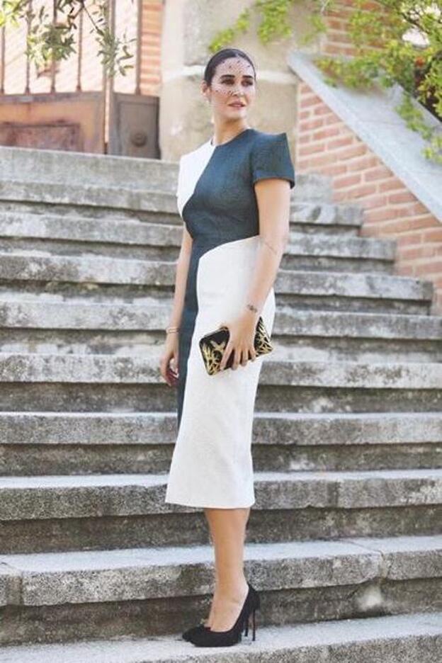 Vicky Martín Berrocal y el perfecto look de invitada de otoño