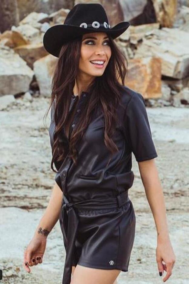 Ya podemos copiar el look más cowboy de Pilar Rubio