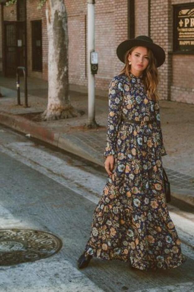 Alexandra lleva el vestido Molly de su colección de otoño.