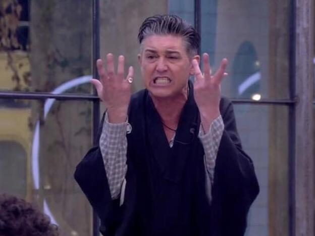 Ángel Garó ('GH VIP') estalla contra Miriam Saavedra: "¡Vete a Perú, mamarracha!"