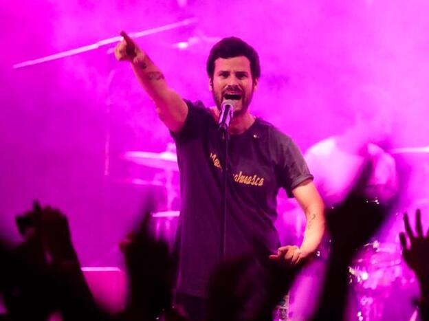 Taburete lanza esta 'pullita' a Dani Martín en Twitter