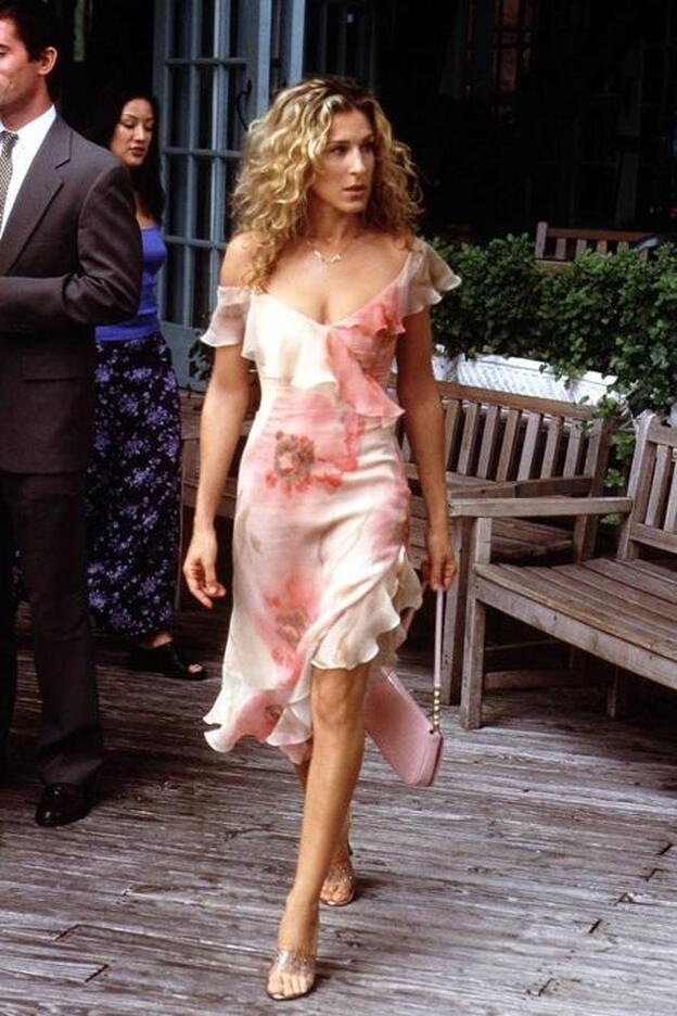 Ya puedes llevar el vestido más famoso de Carrie Bradshaw