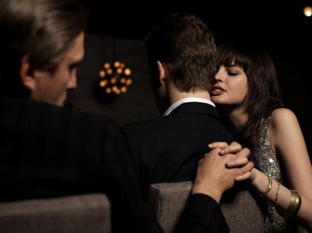 ¿Están las millennials más abiertas a la infidelidad dentro de una pareja estable?