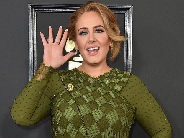 Adele muestra con esta sorprendente foto que es la mayor fan de las Spice Girls