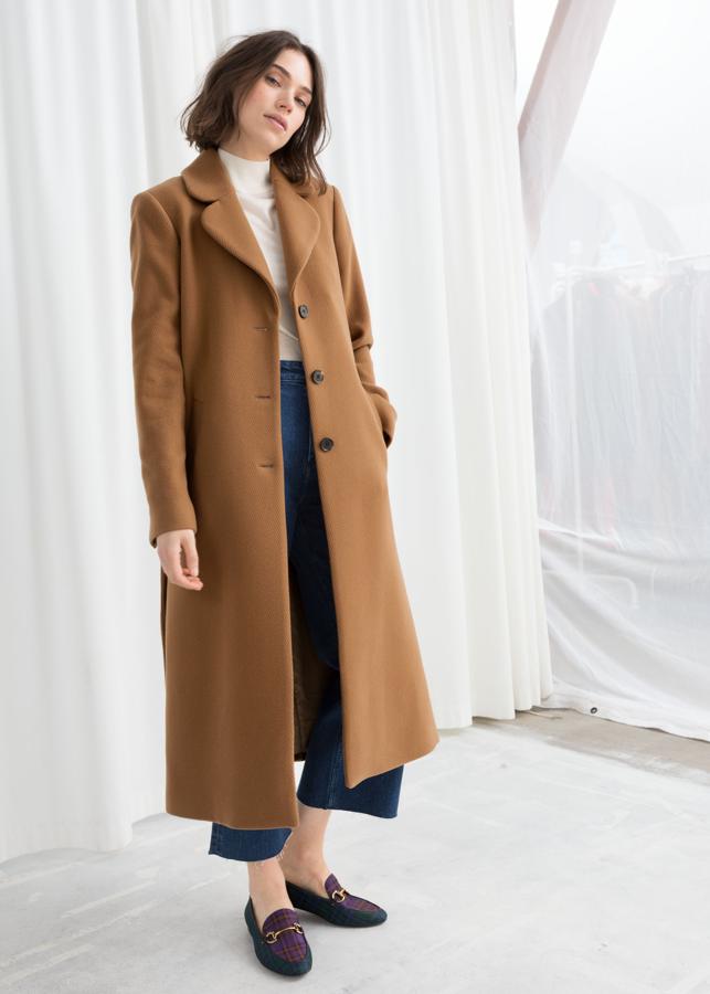 El abrigo camel será tu prenda comodín este invierno