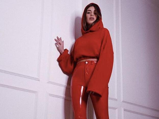 Dulceida se suma a la fiebre del vinilo