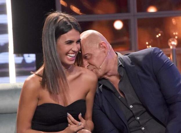 Salen a la luz las fotos del flirteo entre Kiko Matamoros y Sofía Suescun en una discoteca