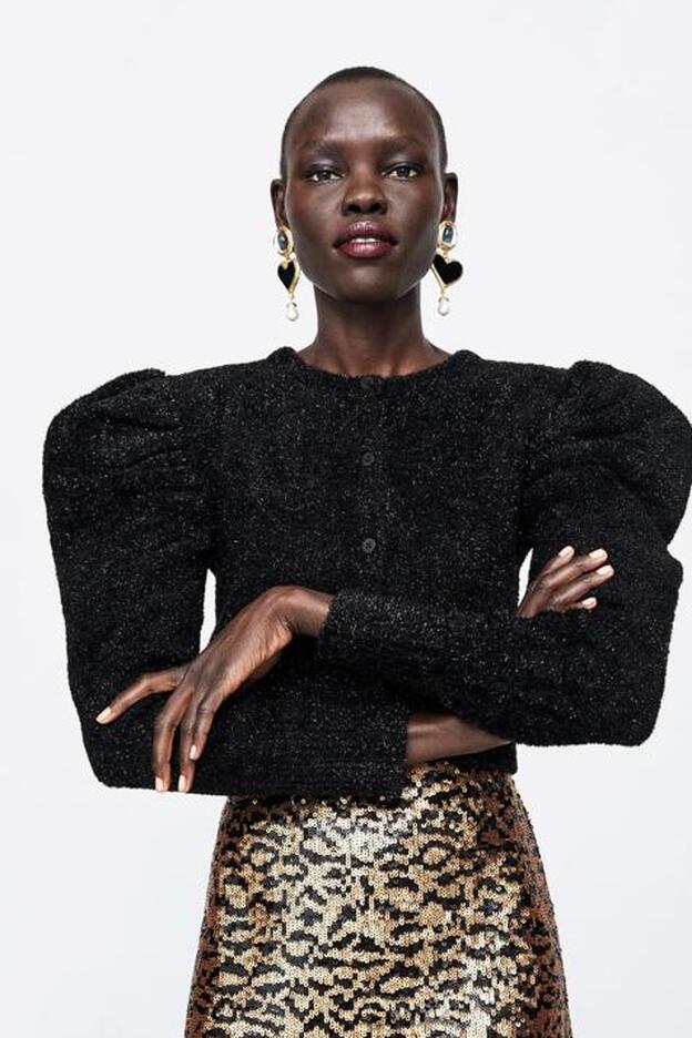 Alerta: Zara anuncia la chaqueta corta más deseada de la temporada