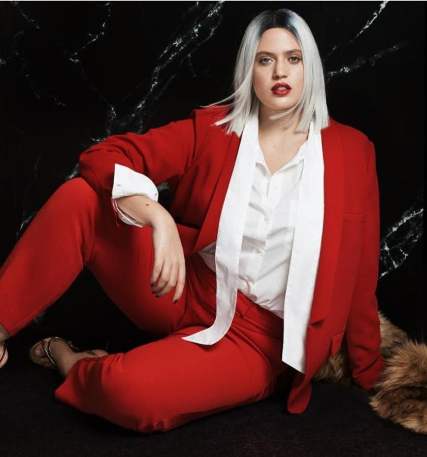 Los looks de fiesta más sexys para chicas curvy