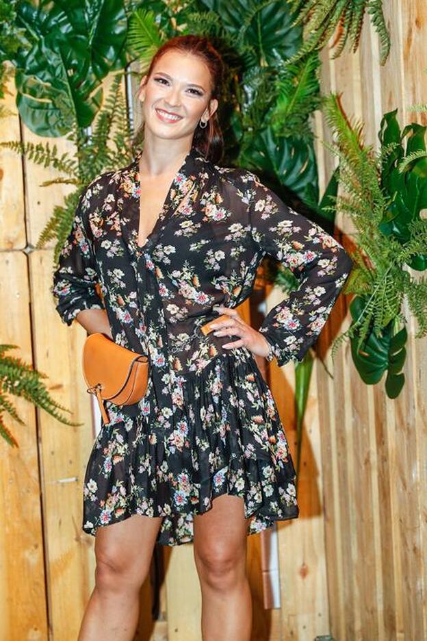 ¿Dónde está Yana Olina?