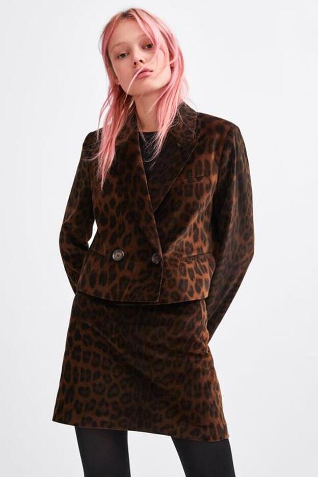 Estos looks "animal print" de Zara y Bershka son los más top del año