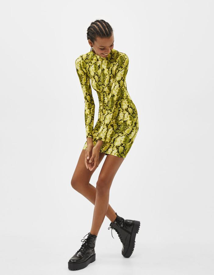 Estamos obsesionadas con el "animal print" flúor de Bershka