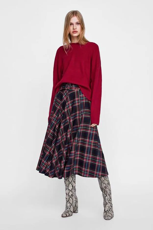 Esta falda de Zara cuesta 39.95 euros.