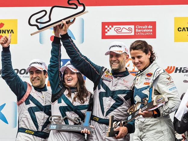 A los mandos del Cupra TCR y formando equipo con Alba Cano, Jordi Gené y Francesc Gutiérrez, Laia consiguió la victoria en la última edición de las 24 Horas de Barcelona, en el circuito de Montmeló.