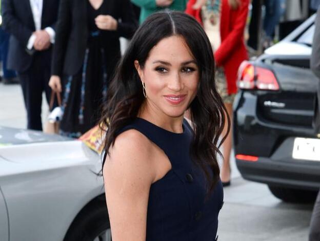 Meghan Markle presume de embarazo y de 'pelazo'