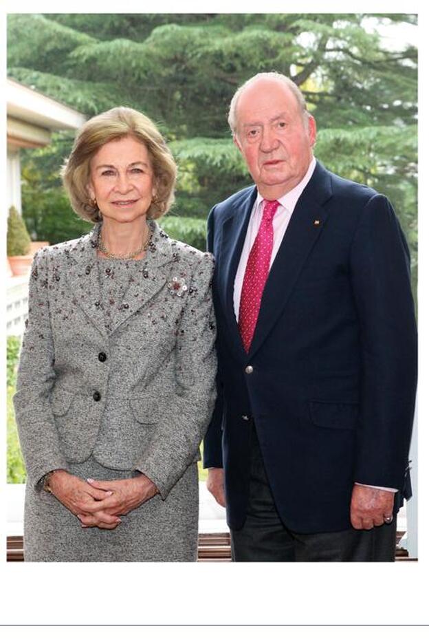 La felicitación navideña de don Juan Carlos y doña Sofía para estas fiestas./Gtres