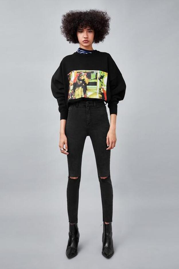 Los vaqueros de Zara que mejor sientan cuestan 16 euros: hacen más delgada, más alta y un culo 10