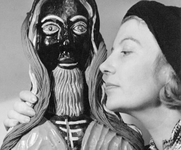 Eileen Agar y la escultura Diente dorado (1937).